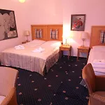 Otel Klika 3*
